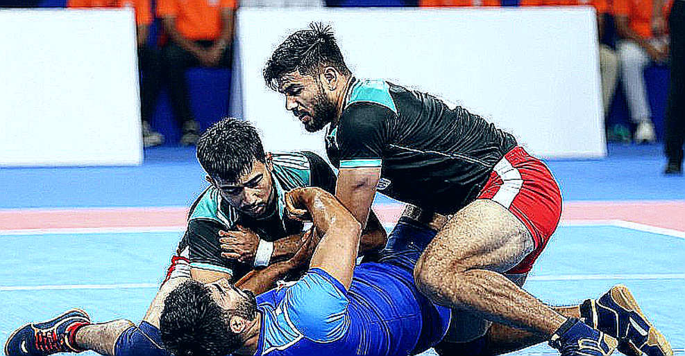 अहमदाबाद का स्कोरबोर्ड सच बोलेगा, पर पूरा सच नहीं